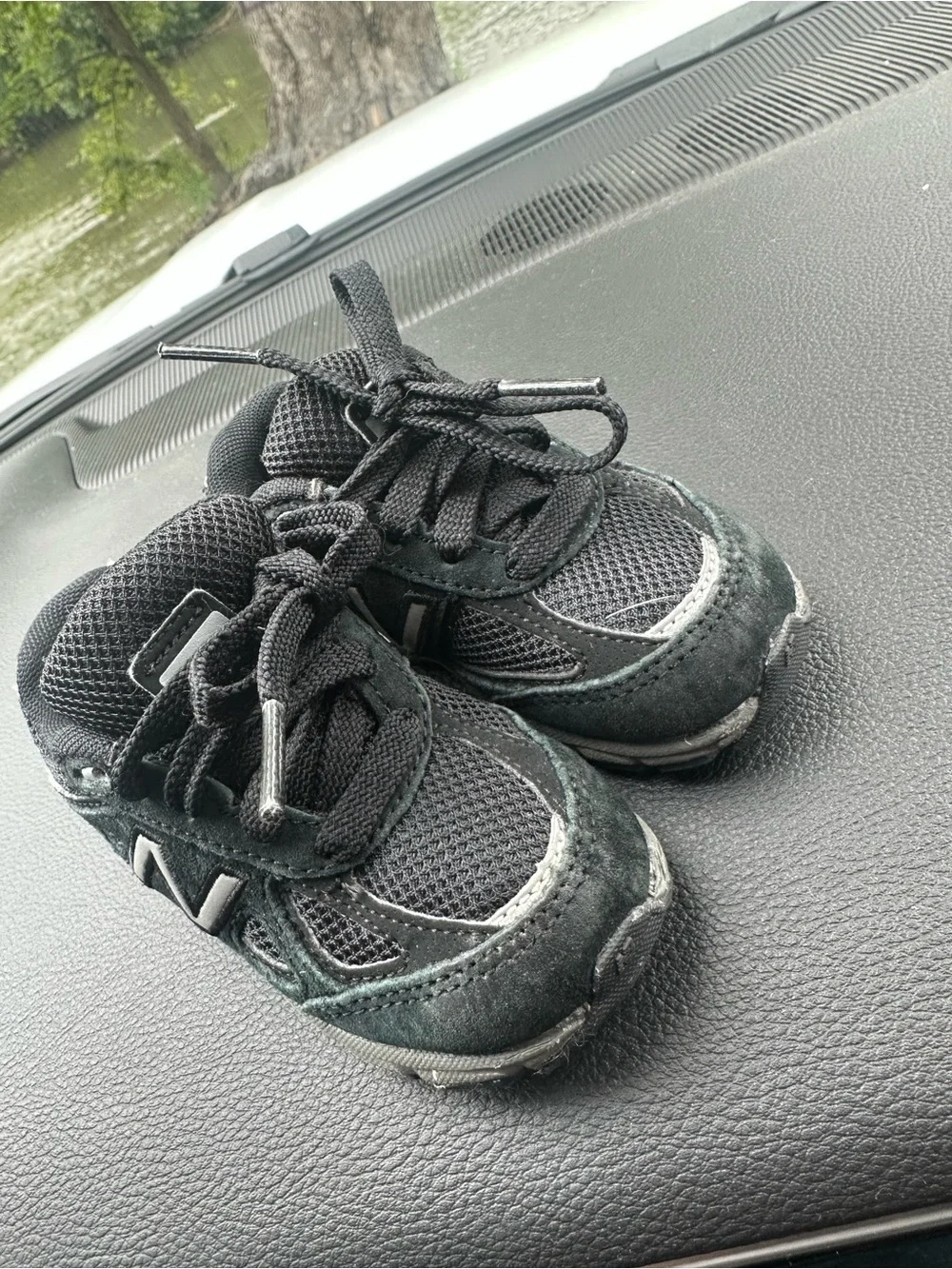 New Balance 990 Kids Black and Gray Athletic Sneakers